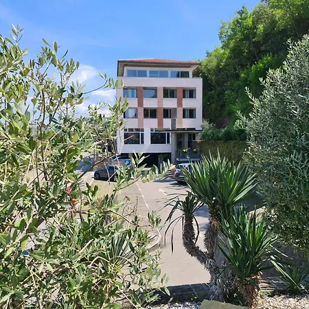 Hotel Oleander - Oleander 3*